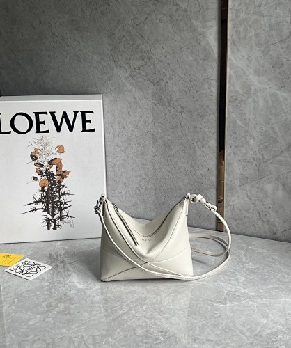 Loewe    0011
