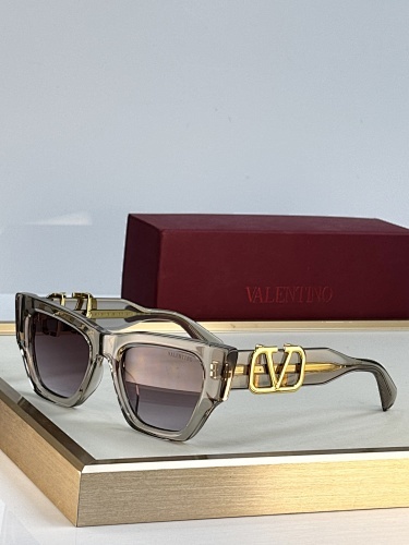 Valentino 0005