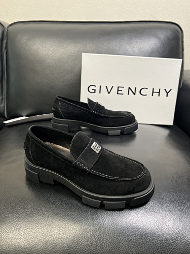 GIVENCHY  0070