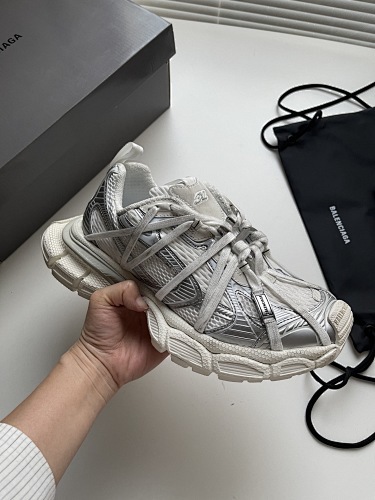 Balenciaga 0010