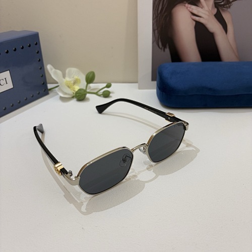 GUCCI   0109
