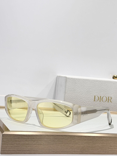 DIOR0075