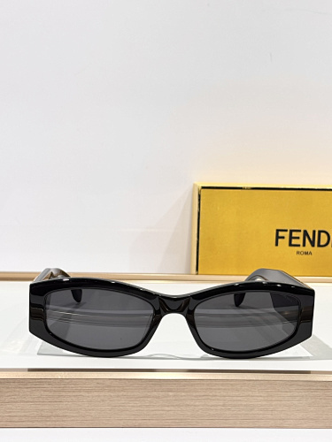 FENDI  0000