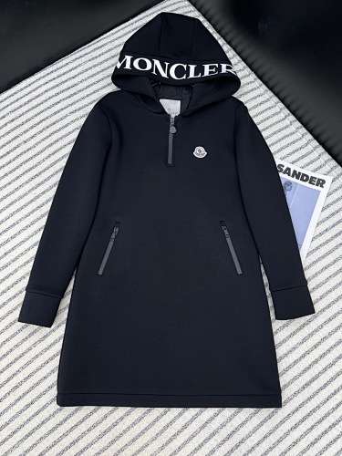 MONCLER  027