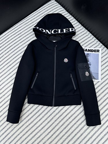 MONCLER  026