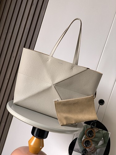Loewe    0122
