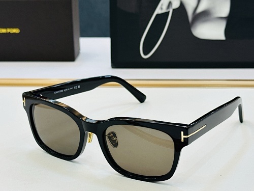TOM FORD  0094