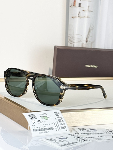 TOM FORD  0060
