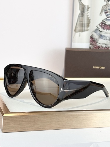 TOM FORD  0070