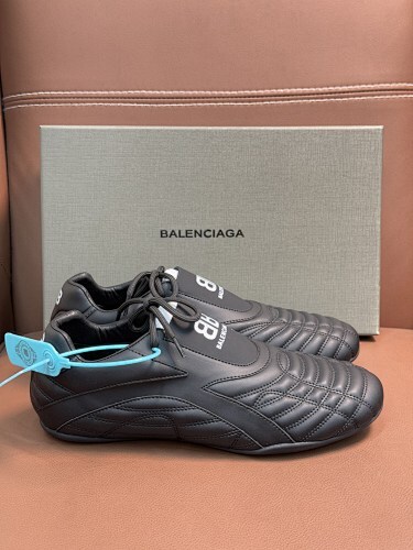 Balenciaga 0000