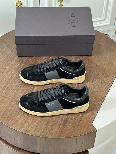 Valentino  011