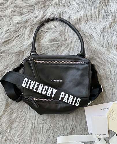 GIVENCHY  0020