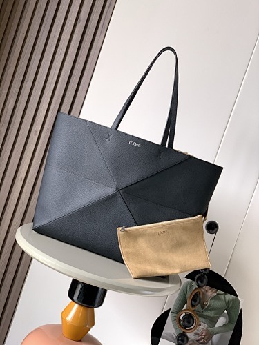 Loewe    0123