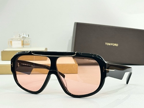 TOM FORD  0037