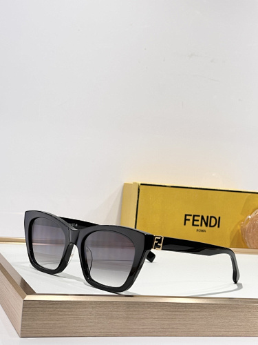 FENDI  0005